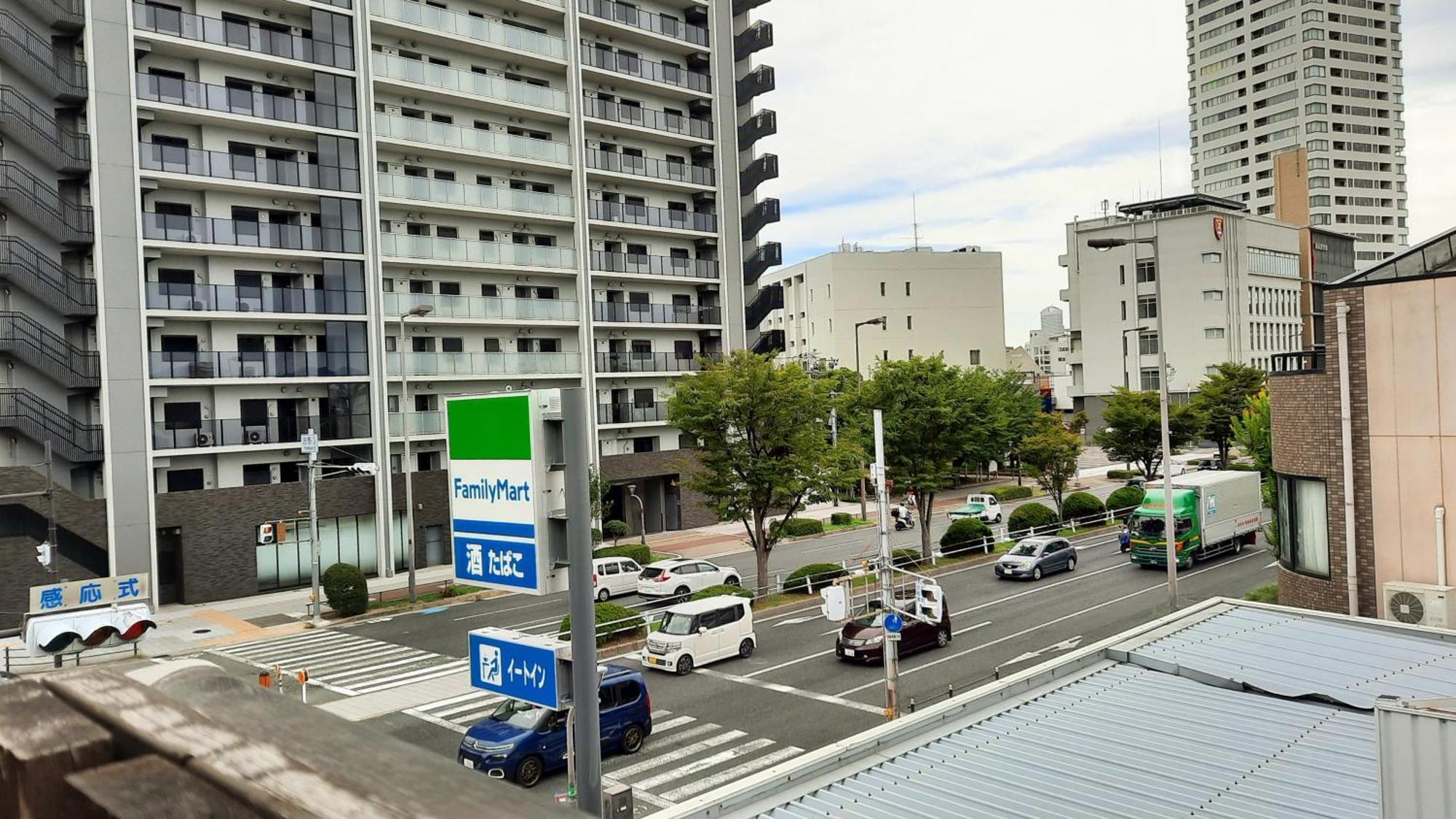Guesthouse Yours Osaka Eksteriør billede