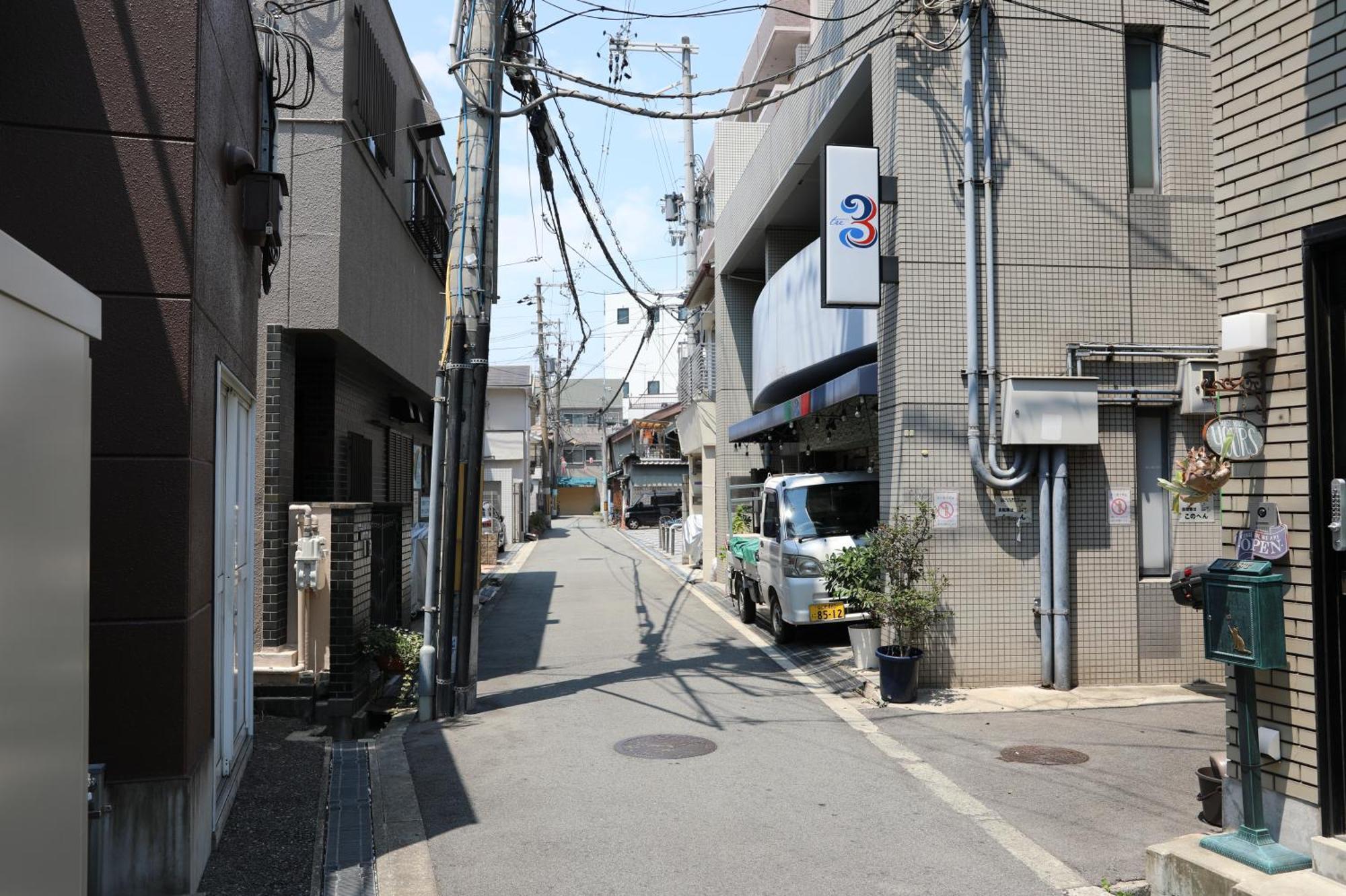 Guesthouse Yours Osaka Eksteriør billede