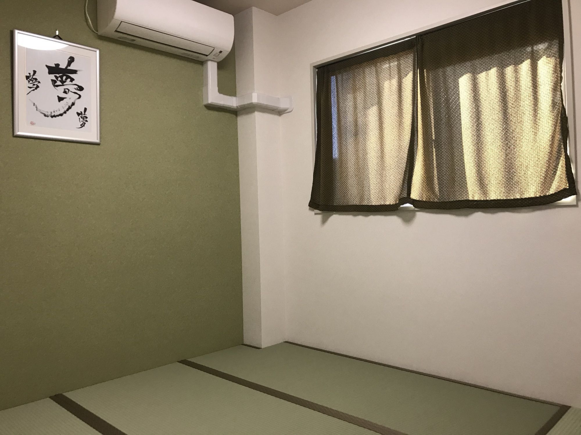 Guesthouse Yours Osaka Eksteriør billede